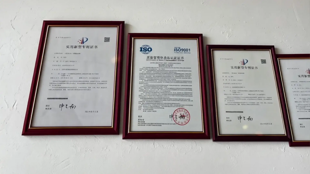 ISO-certified quality assurance and inspection process for custom E-Paper